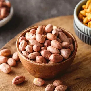 تصویر 4 از بادام زمینی آستانه اشرفیه با دانه های تازه و باکیفیت